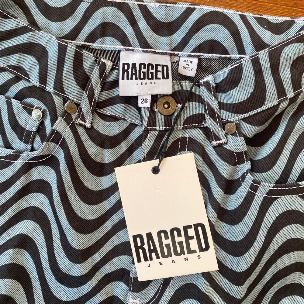 Ragged jeans size 26 new with tags never been worn funky retro print pattern